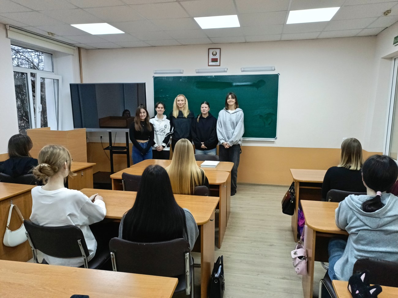 Встреча учащихся учебной группы 2301 с выпускниками колледжа – практическими работниками